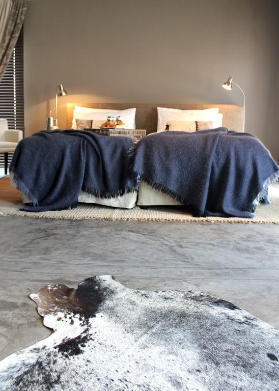 The Village Courtyard Suites & Executive Apartment Windhoek Eksteriør billede
