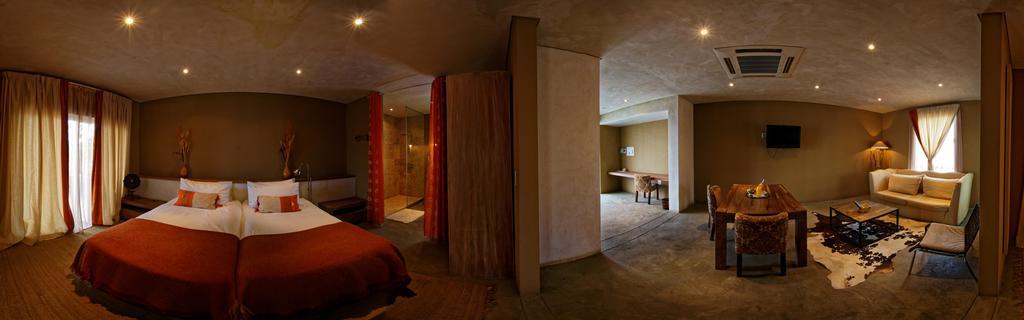 The Village Courtyard Suites & Executive Apartment Windhoek Eksteriør billede