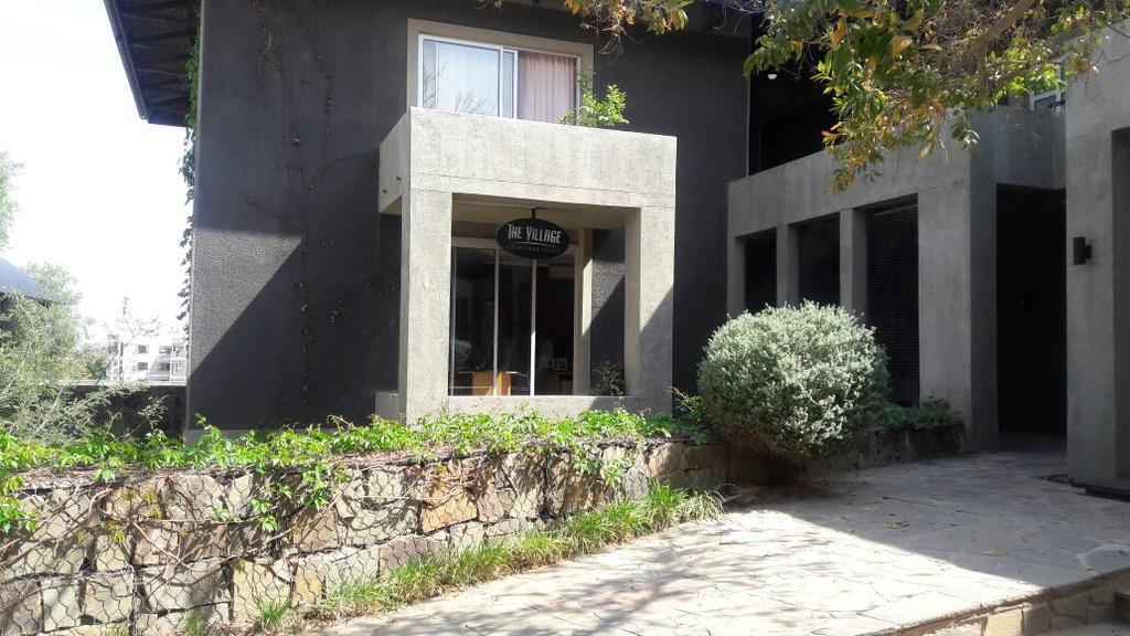 The Village Courtyard Suites & Executive Apartment Windhoek Eksteriør billede