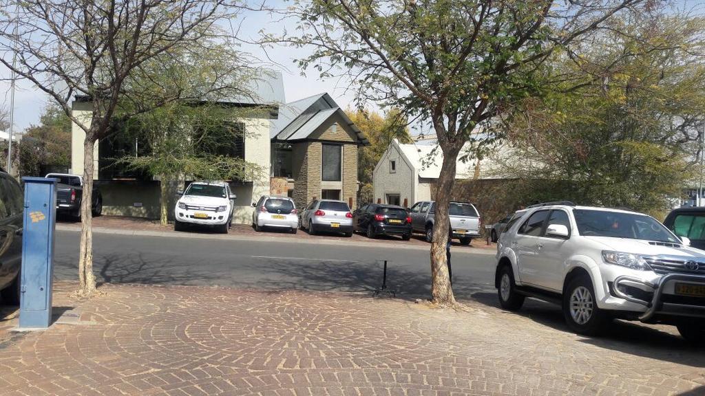 The Village Courtyard Suites & Executive Apartment Windhoek Eksteriør billede