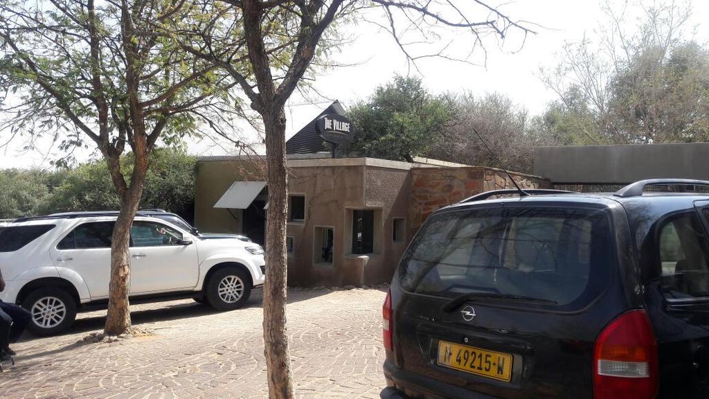 The Village Courtyard Suites & Executive Apartment Windhoek Eksteriør billede