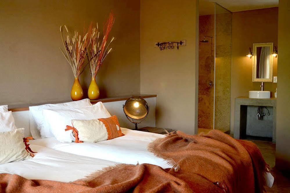 The Village Courtyard Suites & Executive Apartment Windhoek Eksteriør billede